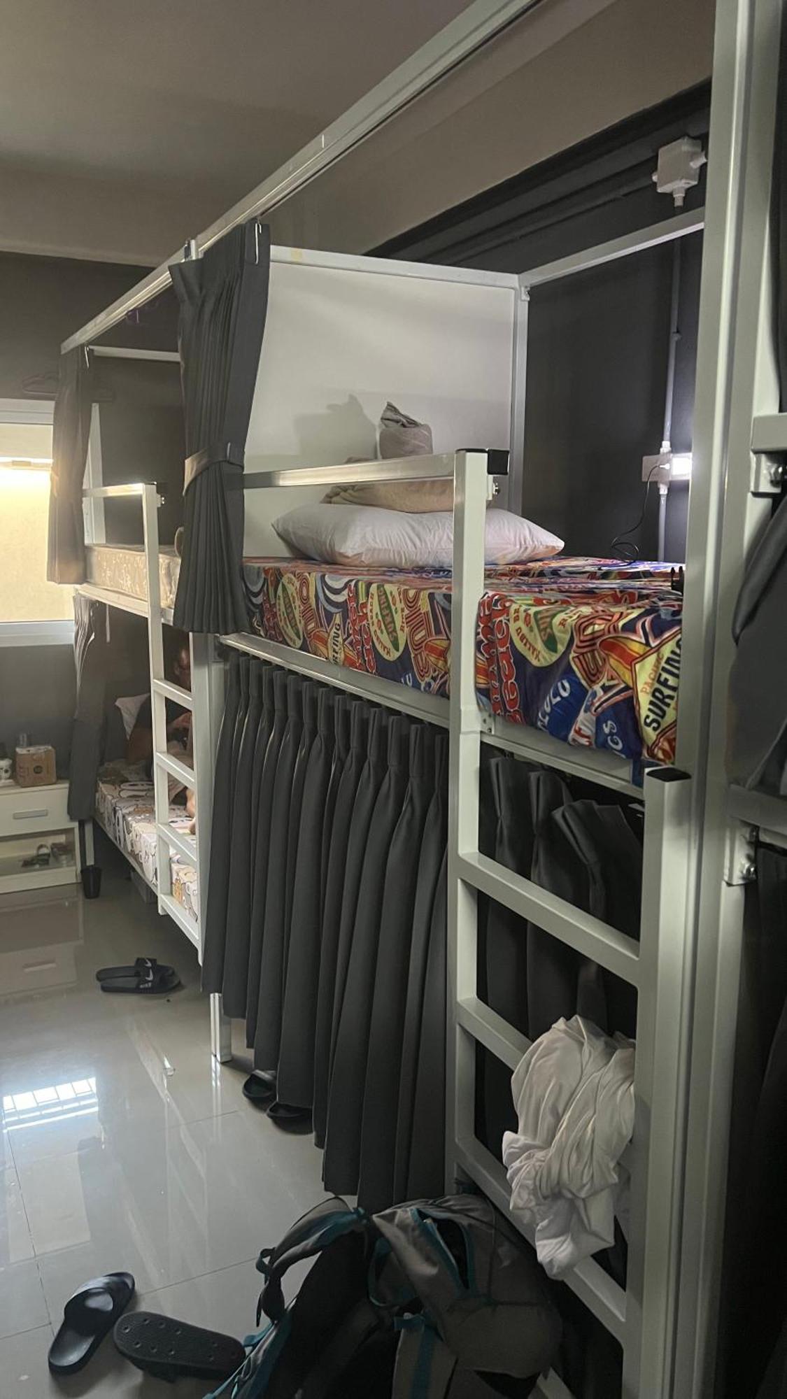 W District Guesthouse Bangkok Luaran gambar
