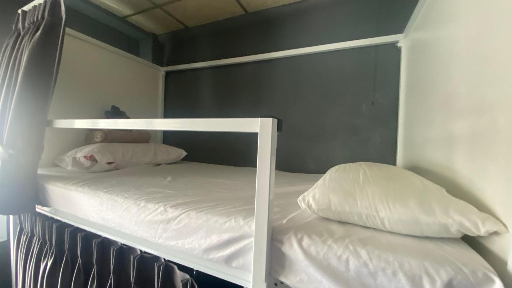 W District Guesthouse Bangkok Luaran gambar